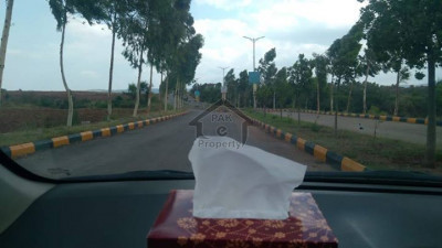 I want to  Exchang my 5 marla plot in car