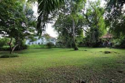 Bahria Town - Nishtar Block, -10 Marla - Plot Available For Sale