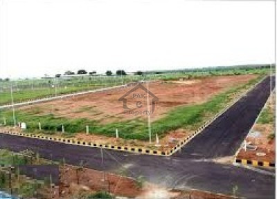 Bahria Town - Johar Block, 10 marla -Plot For Sale .
