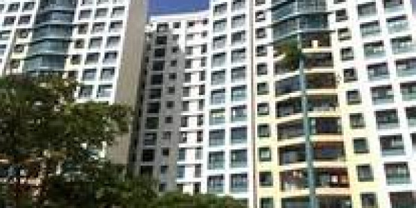 Gulberg Business Square, - 2.2 Marla -  Flat for sale .