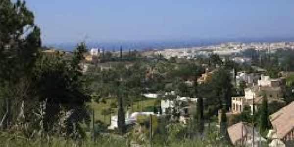 Bahria Town Phase 8 - Bahria Orchard,- 10 Marla - Pair Plot for sale.