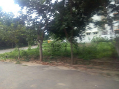 LDA Avenue, - 10 Marla  - Plot Is Available For Sale.