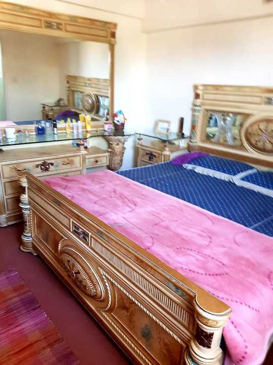 Well Maintained Flat Is Available For Sale 
West Open, 3 Bed With 4 Bathrooms , 2 Side Corridors , Lift And 24 p Hours Water Available. 
Floor Is Fully Carpeted And All Windows Are Covered With Curt