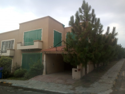 DHA 1 Islamabad Defense Villa for sale