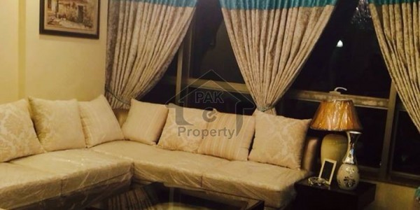 Room Is Available For Rent