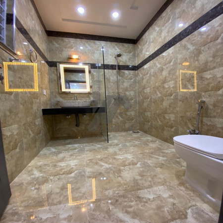 10 Marla House For Sale In Bahria Town Lahore Near Eiffel tower.