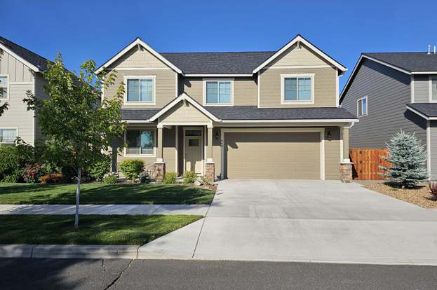 House For Sale In DHA 9 Town