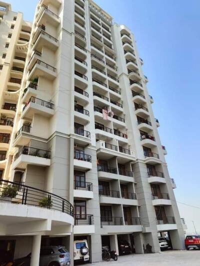 4 Marla Flat For Rent In Rahat Commercial Area