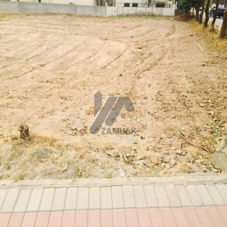 4 Kanal Plot For Sale In Bedian Road