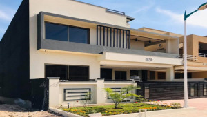 10 Marla House For Rent In Lake City