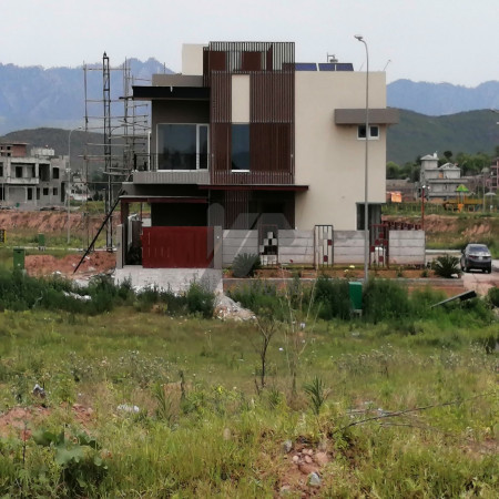 Corner Plot For Sale Street # 35 Park Enclave 1