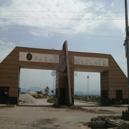 Corner Plot For Sale Street # 35 Park Enclave 1