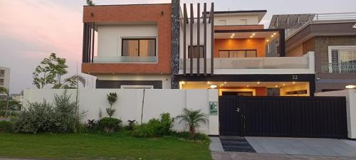 2 Kanal House For Sale In DHA Phase 5